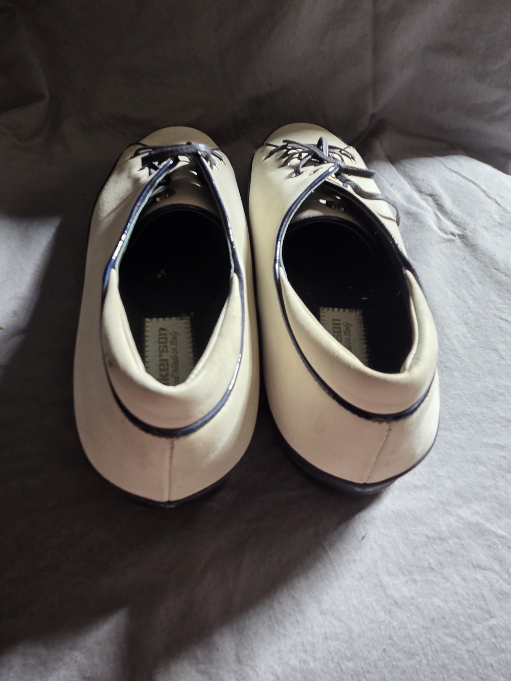 Cream Leather Lace-Up Shoes - Picture 2 of 8